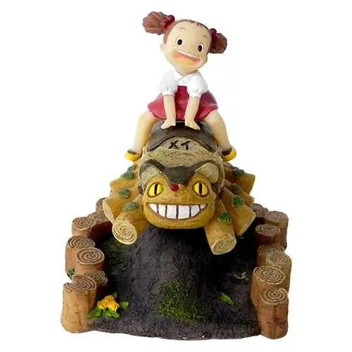 Statue Studio Ghibli totoro mei on nekobus